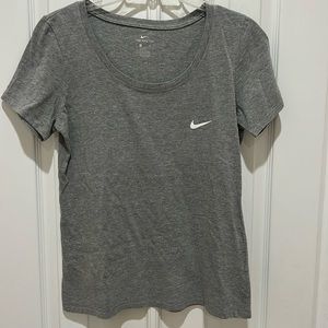 NIKE Athletic Cut Tee